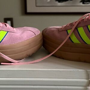 adidas Pink Platform Sneakers with Neon Yellow Stripes sz8